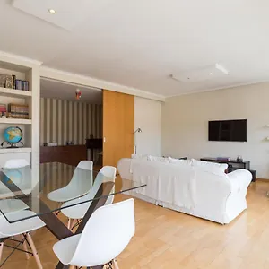 flh-alcntara-family-apartment.hotels-lisbon-portugal.com/