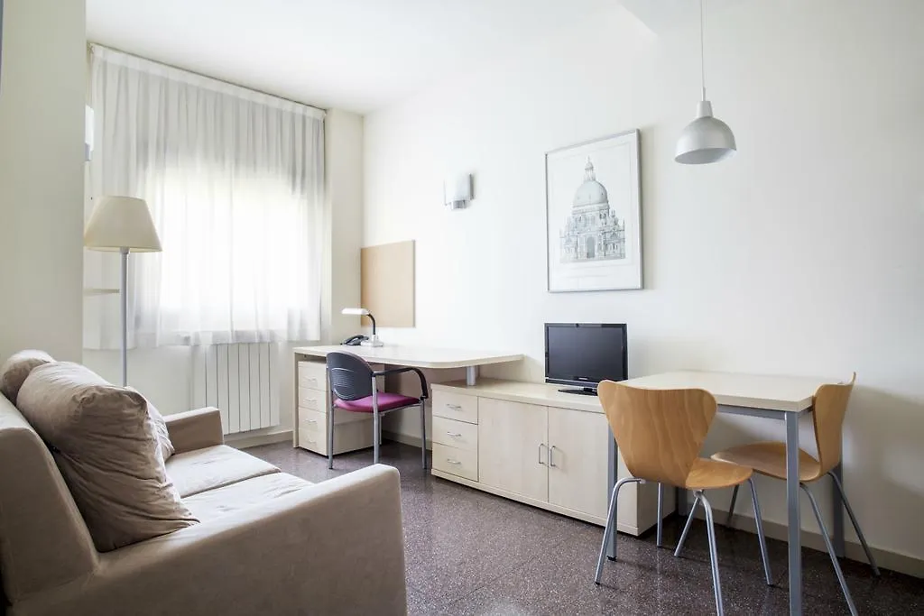 Residencia Universitaria Los Abedules Pamplona España