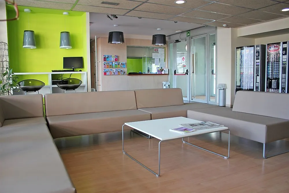 Apartamento Residencia Universitaria Los Abedules Pamplona